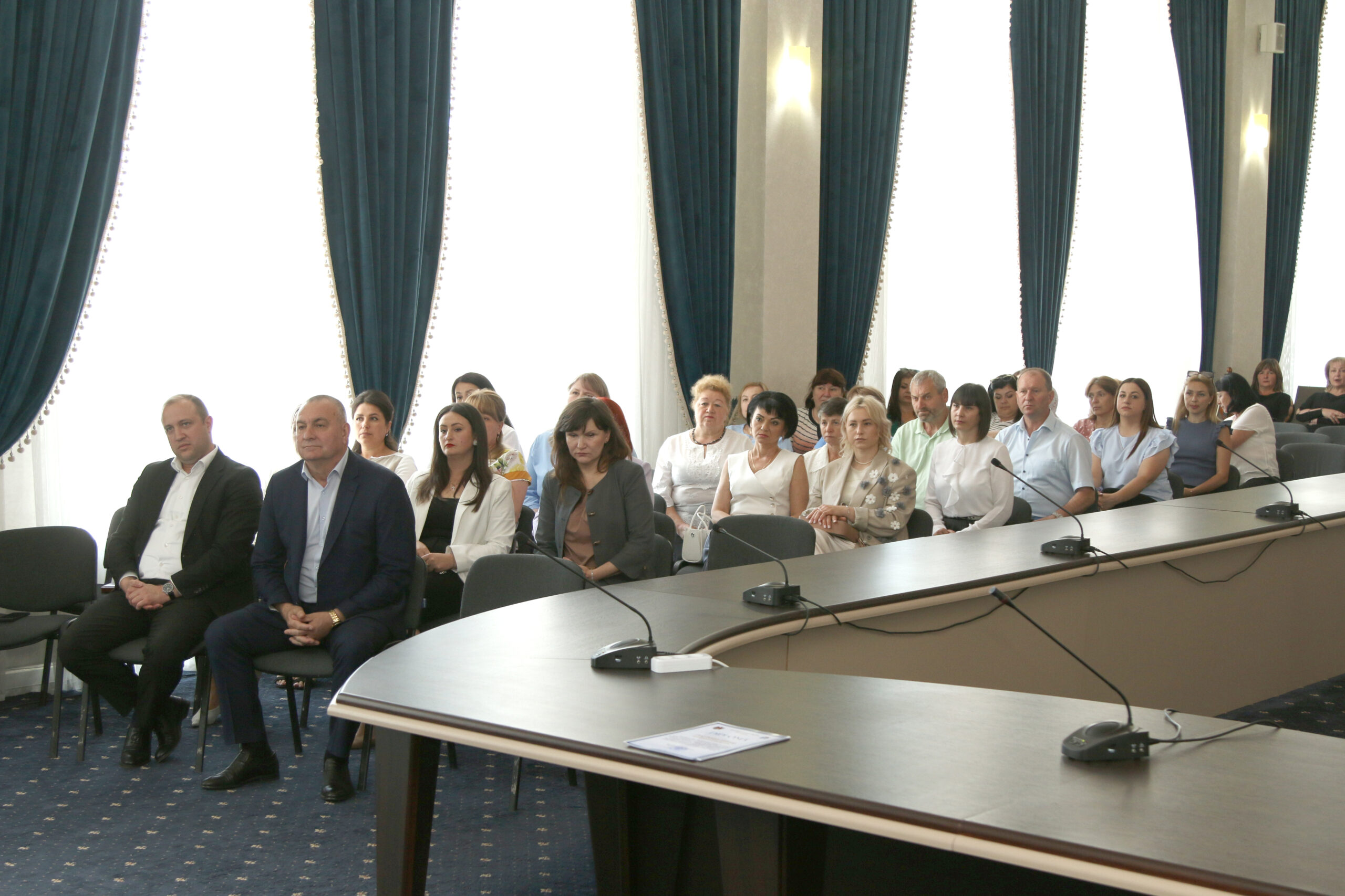 Consiliul Raional Rezina a celebrat Ziua Funcționarului Public cu recunoștință și apreciere