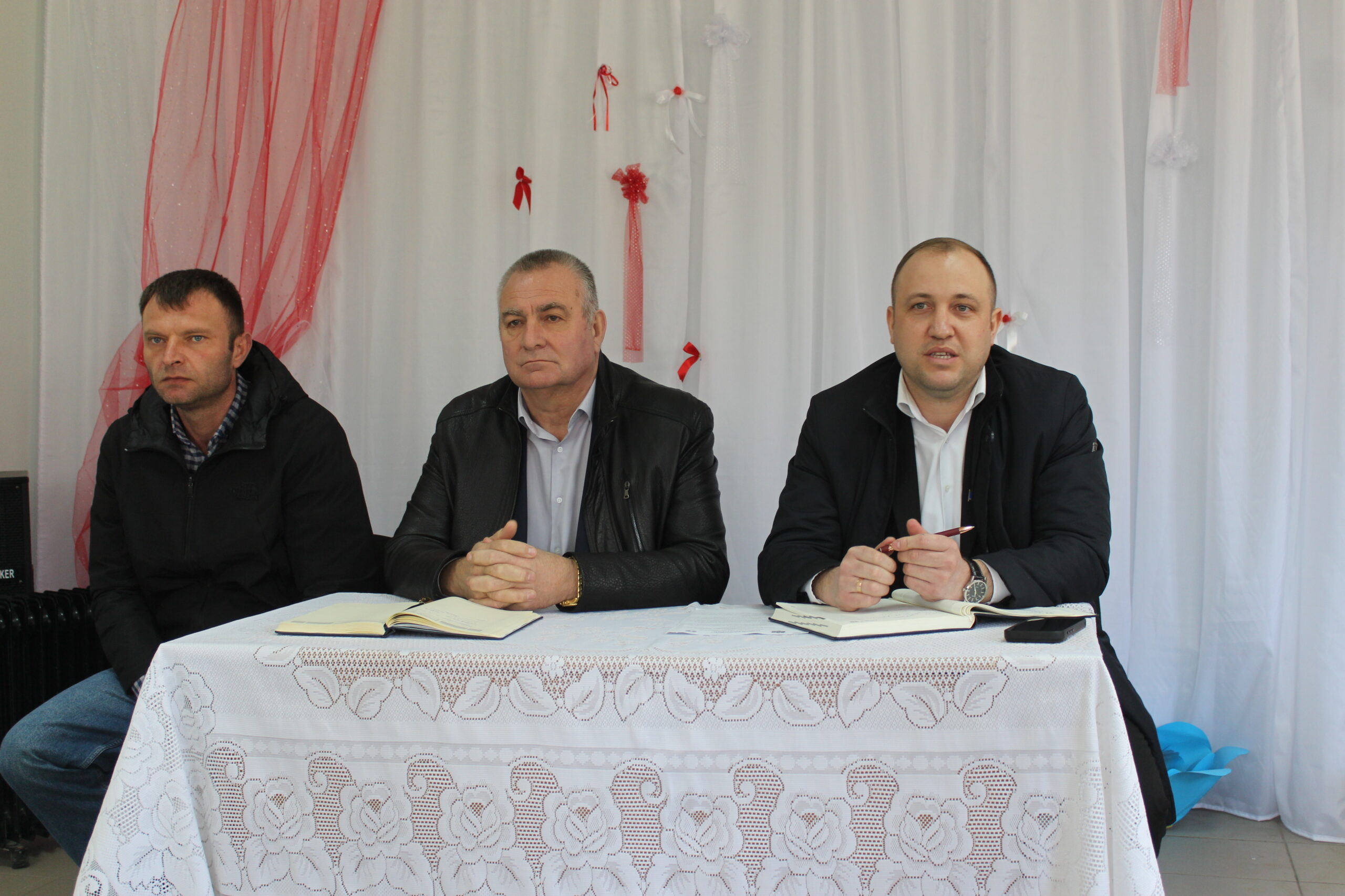 Președintele raionului Rezina, Teodor Cuculescu, în vizită de lucru în satul Bușăuca