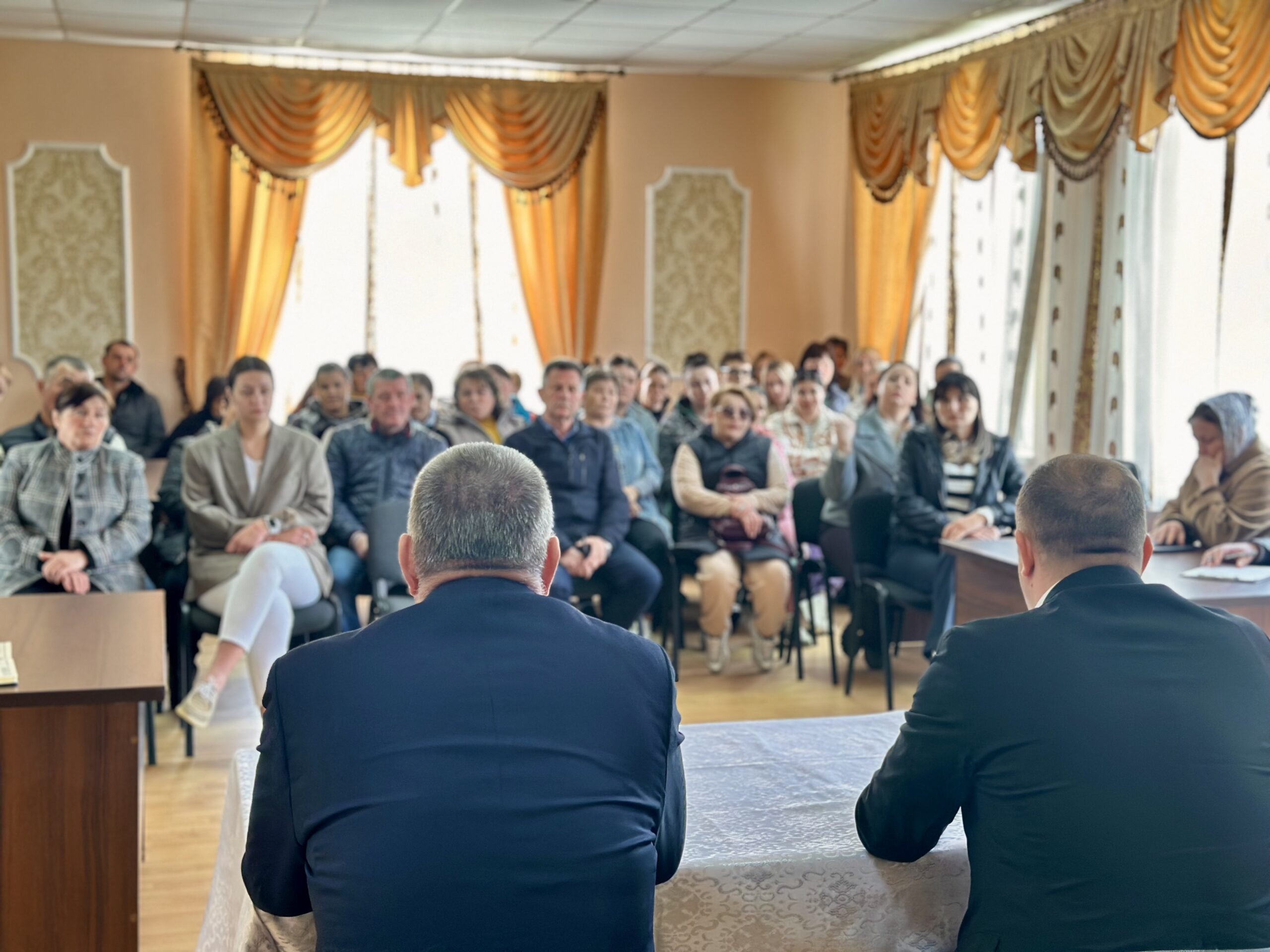 Președintele raionului Rezina, Teodor Cuculescu, în vizită de lucru în comuna Solonceni