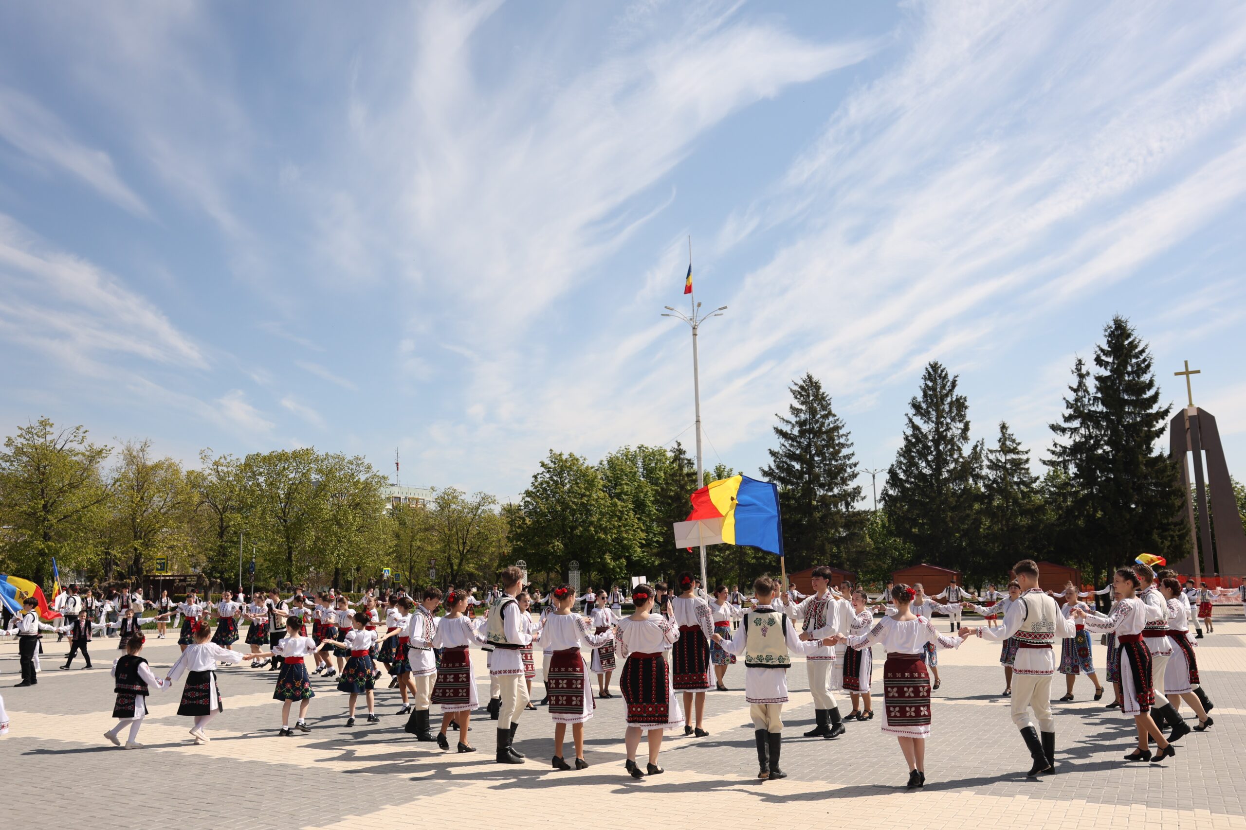 Festivalul Republican „Hora Neamului” la Rezina – omagiu maestrului Nicolae Lupov